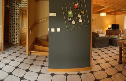 Charmante Maison en Granit Près de Tence - FR-1-582-134 - Foto 9