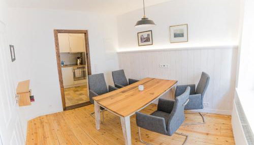 BG Living & Hosting - Historisches Ferienhaus "Saustall" im Zentrum von Wittlich - Nähe Mosel & Eifel, Privatparkplatz, WLAN, bis 4 Personen - Foto 2