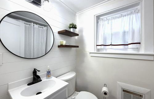 Cottage 8-9 - Stand Alone 2 Bedroom 2 Bath Private Courtyard Pet Friendly with Fee - Photo 8