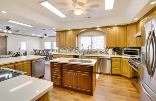 Spacious Hildale House with Large Deck! - Foto 11