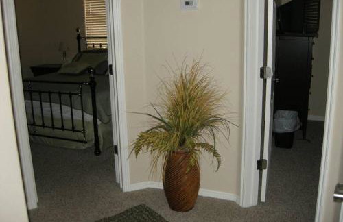 Mesquite Nevada Vacation Rental - Ground Level and double car garage - Foto 20