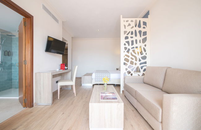 Pierre & Vacances Premium Menorca Binibeca - Foto 21