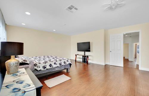 Spacious 6-bedroom house in Las Vegas - Photo 22