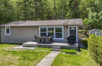 Beautiful Torch Lake House with Beach Access home - Foto 62