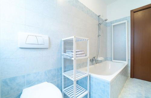 Apartment with private garage, garden and WiFi - Foto 29