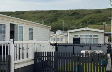 Static Caravan on the Jurassic Coast at Freshwater Beach Holiday Park - Photo 16