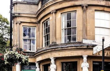 2-bedroom house in Cheltenham town centre - Photo 43