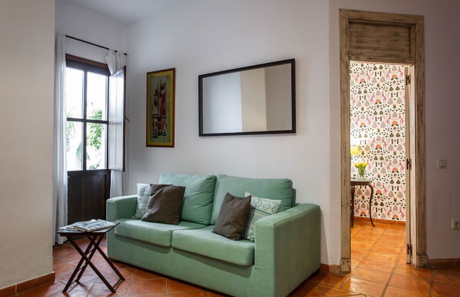 Apartamentos Los Patios de la Judería - Photo 53