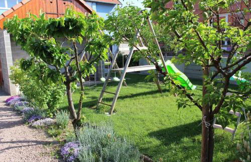 Gîte ''Les Bleuets'' Piscine été 2026 - Foto 9