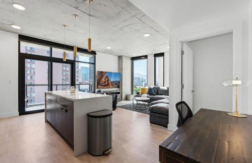 Delta Center 2Bd 2Bath Pool Gym! - Foto 13