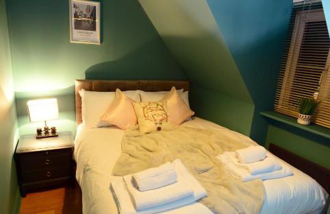 5 Bedroom House - DISC0UNTS - Parking, Contractors, Group, Family - Foto 34