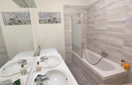 Cocooning Logement entier [Parking Gratuit] - Foto 2