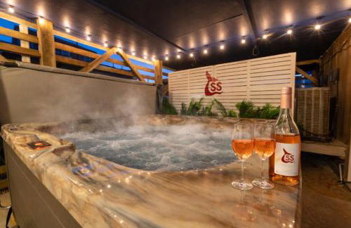 Oceanside Cottage -3BDR 2BA-Walk to Beach! - Foto 47