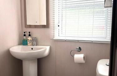 3 bedroom Caravan Manor Park Free WiFi , Linen not included , Pets stay free - Foto 6