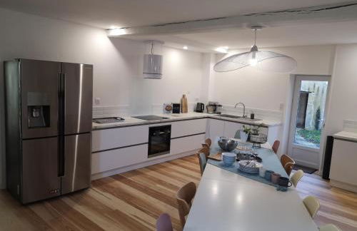 LE REPAIRE DU CLAIN gîte 4 étoiles pour 14 personnes avec piscine proche du Futuroscope - Foto 46