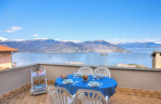 Lake View Terrace Over The Borromean Isla - Photo 18