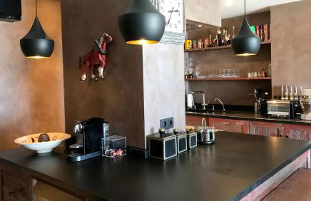 Au Coeur du Port de Hyères - Appartement au luxe discret - Garage Individuel privé - Foto 2