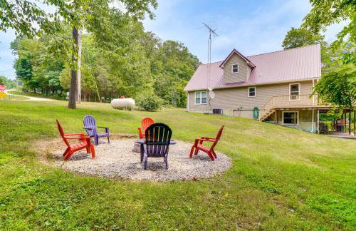 Modern Eckerty Home with Deck on Patoka Lake! - Foto 1