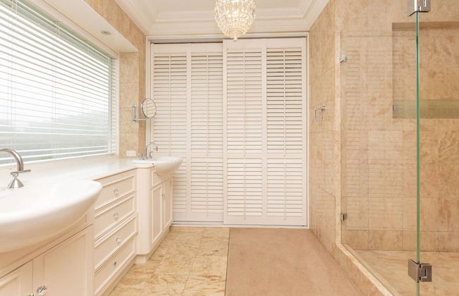 Classic 5 Beds Mt Dandenong Resort - Foto 18