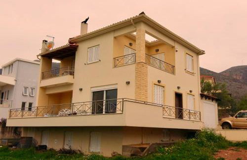 Rural 3-bedroom house Kalamata - Foto 2