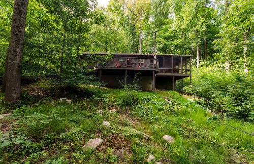 Secluded Oasis w Hot Tub, Screened-in Porch, WiFi! - Foto 7