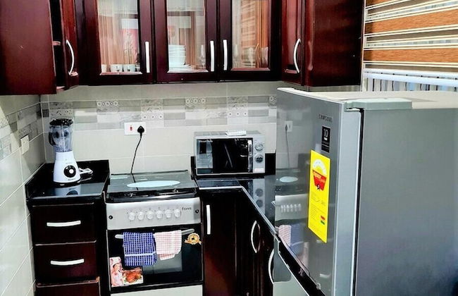 Beautiful Quiet & Cozy Close to Highway - Foto 25