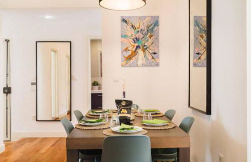 Chiado Gem Private Pool & Patio Retreat - Photo 29