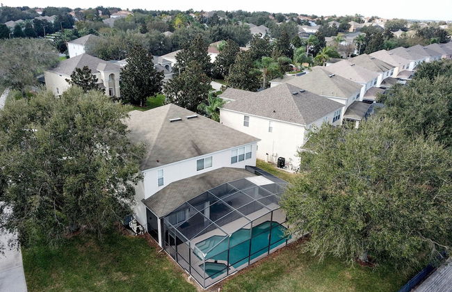 This Amazing 6 Bedroom Property With a Lake View - Foto 55