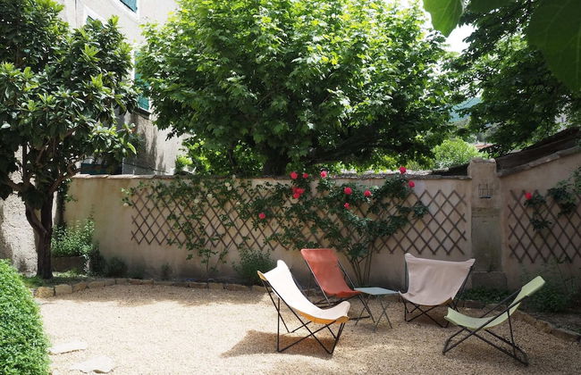 Charming Provencal Holiday Home With Garden - Foto 27