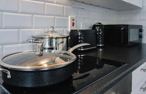 3-Bed Cottage Sleeps 8 Walk to Thames Garden - Foto 2