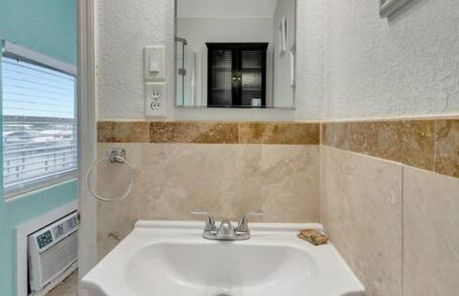 The Seashell Suite w Private Balcony Walk 2 Beach - Foto 19