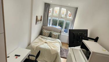 Deluxe Double Room with Private Bathroom and Garden - Foto 4
