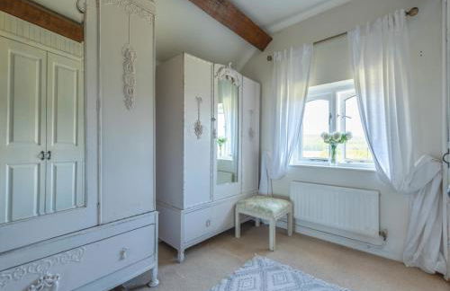 Charming 17th Cent Secluded Country Cottage Garden - Pass the Keys - Photo 24