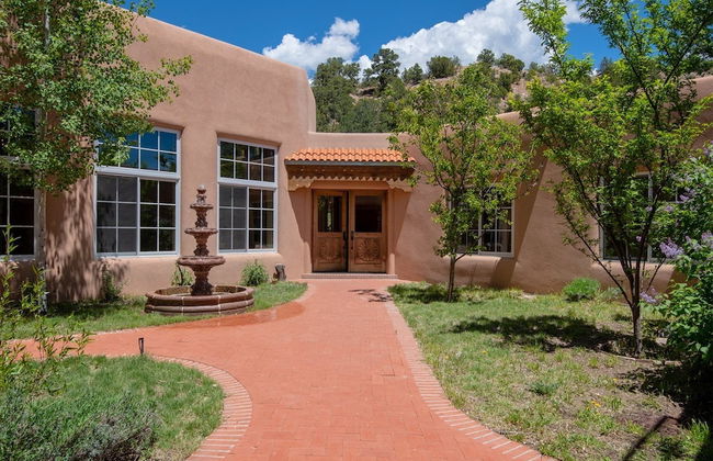 El Torreon - Exclusive Luxury Home, Nestled Next to Water and Trees - Foto 41