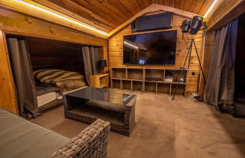 Pétillant Chalet aux 3 étangs avec SPA, Sauna et Véranda - Foto 16