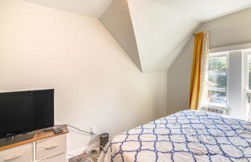 2 Mi to Dtwn Milwaukee Family Home with Yard - Photo 15