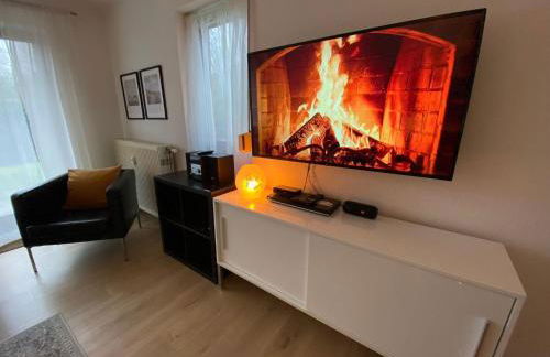 Ferienwohnung-Kapitaen-Hook-mit-Sonnenterrasse-Garten-zwischen-Strand-Wald-Wiese-auf-Ruegen - Foto 6