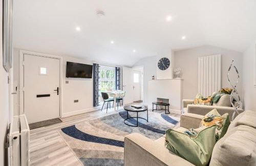 Wokingham - 1 Bedroom Cottage - Parking - Foto 6