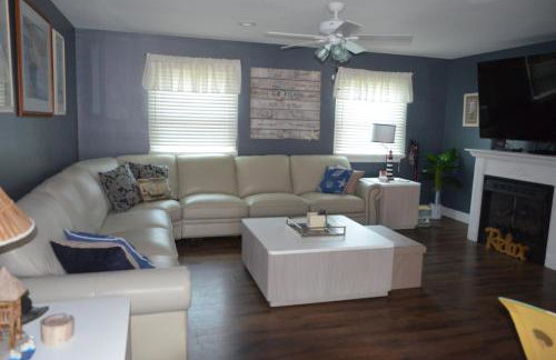 Bayside House with Hot Tub Near Cape May - Photo 22