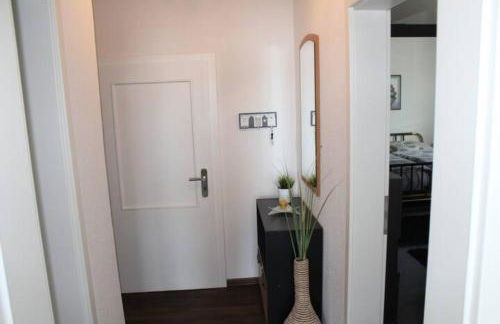 Schöne Wohnung in zentraler Lage, Nähe Magdeburg und Intel - Foto 6