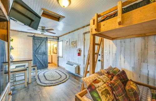 Family Boxcar Unit with Views! 13 Mi to Mt Rainier - Photo 9