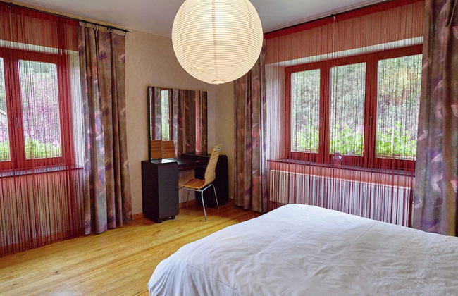 Peaceful Garden Home, Chevron - Photo 13