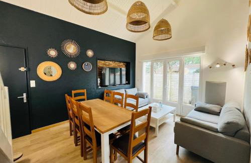 A l'ombre des pins - Foto 1