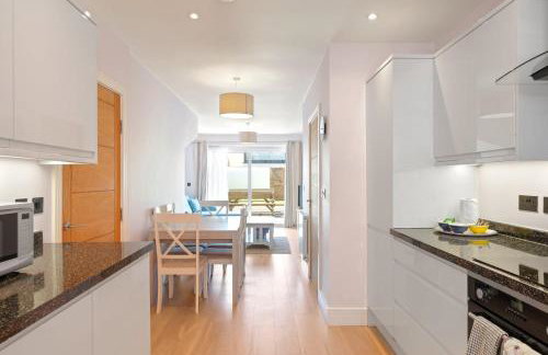 Townhouse Parking 1 Min Walk to Tolcarne Beach - Foto 6