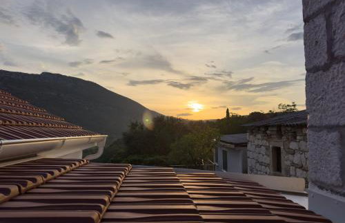 Holiday Home Vrkic with Hot Tub - Photo 36