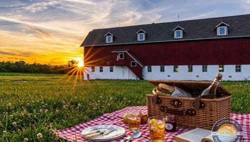 Historic 1868 Farmhouse Kettle Moraine Getaway - Foto 3