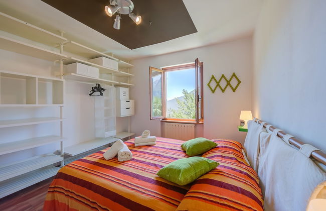 Cherry Tree House Family Friendly - Photo 3