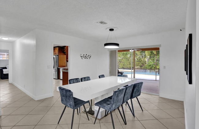 Cleveland Tropical Oasis & Private Pool - Foto 26