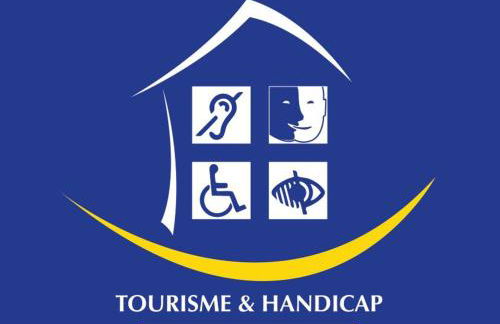 Gîte rénové avec piscine chauffée et jardin clos, à proximité des plages et de la campagne bio. - FR-1-426-531 - Foto 23