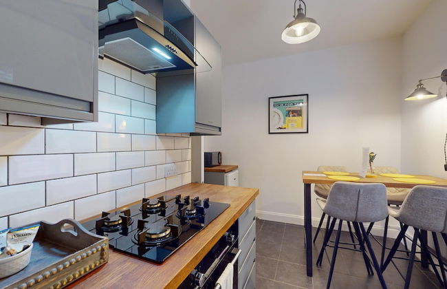 Beautiful Georgian Duplex - Photo 18